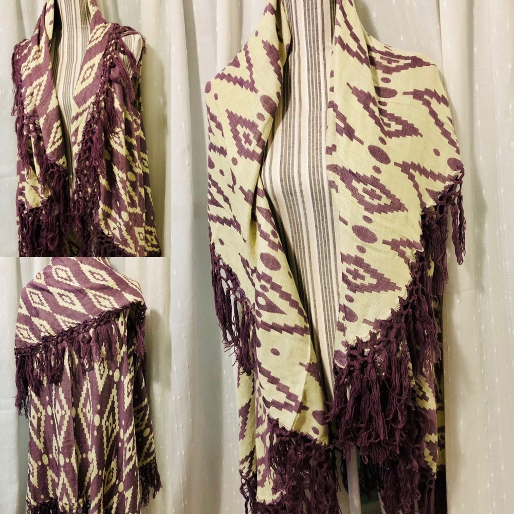 Raj lavender and cream geometric fringe vest